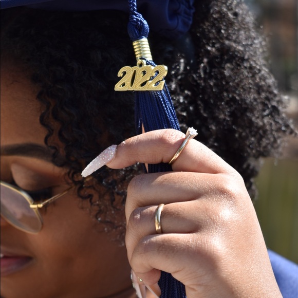 Meet your Posher, Denae - Picture 2 of 5